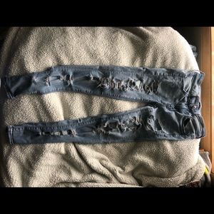 american eagle ripped jeans